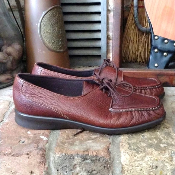 SAS Womens 9m Shoes Leather Moc Toe Lace Up Handcrafted USA Comfort Moccasins - Picture 1 of 9